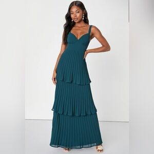 Lulus Luxe Perfection Emerald Green Pleated Tiered Backless Maxi Dress - NWOT
